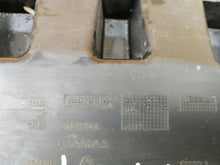 Laden Sie das Bild in den Galerie-Viewer, FORD FIESTA MK7 LIFT 13- OSŁONA PŁYTA POD ZDERZAK PRZÓD C1BB-8B384-A