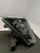 Załaduj zdjęcie do przeglądarki galerii, SEAT IBIZA V 5 6F 17- HALOGEN LAMPA PRZECIWMGIELNA LEWY PRZÓD H8 6F0941701A