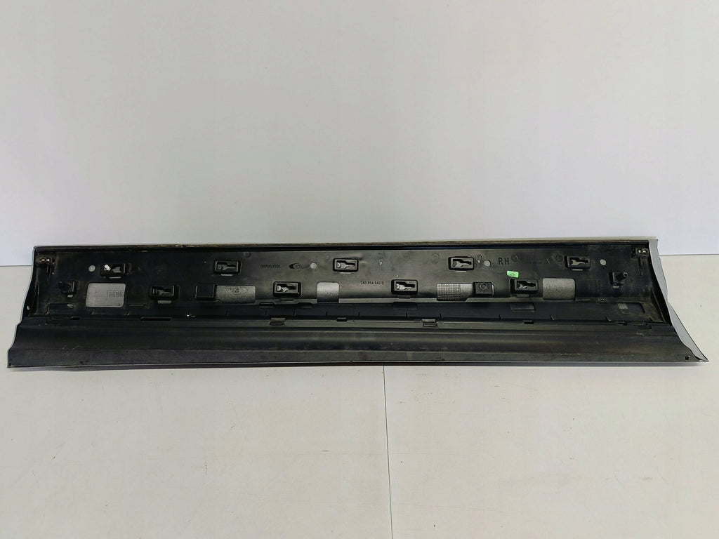 Volkswagen Touareg III 18- LISTWA DRZWI PRAWY PRZÓD 760854940D