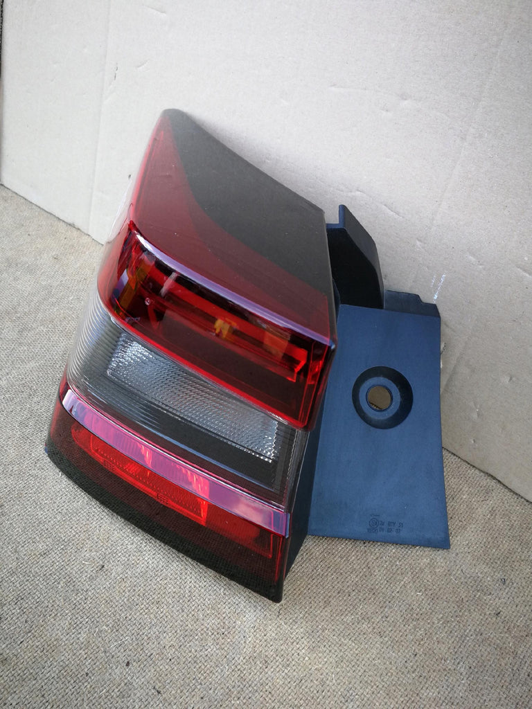 NISSAN JUKE II MK2 F16 19- RÜCKLEUCHTE LINKS HINTEN HELLA 265556PA0A