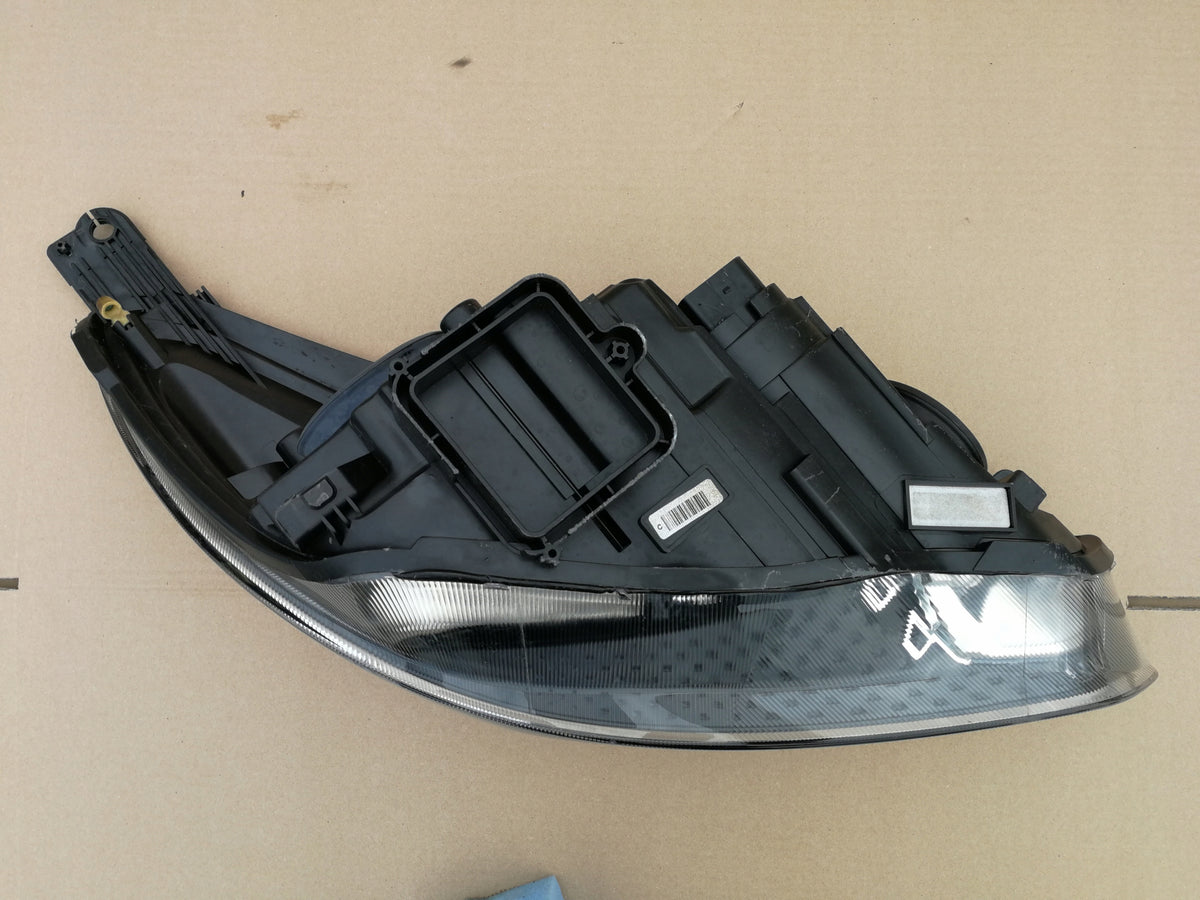 Ford Focus MK3 III Lift 14 - Lampa Lewa Przód Przednia F1EB-13W030-Ed — zdjęcie 9 z 13