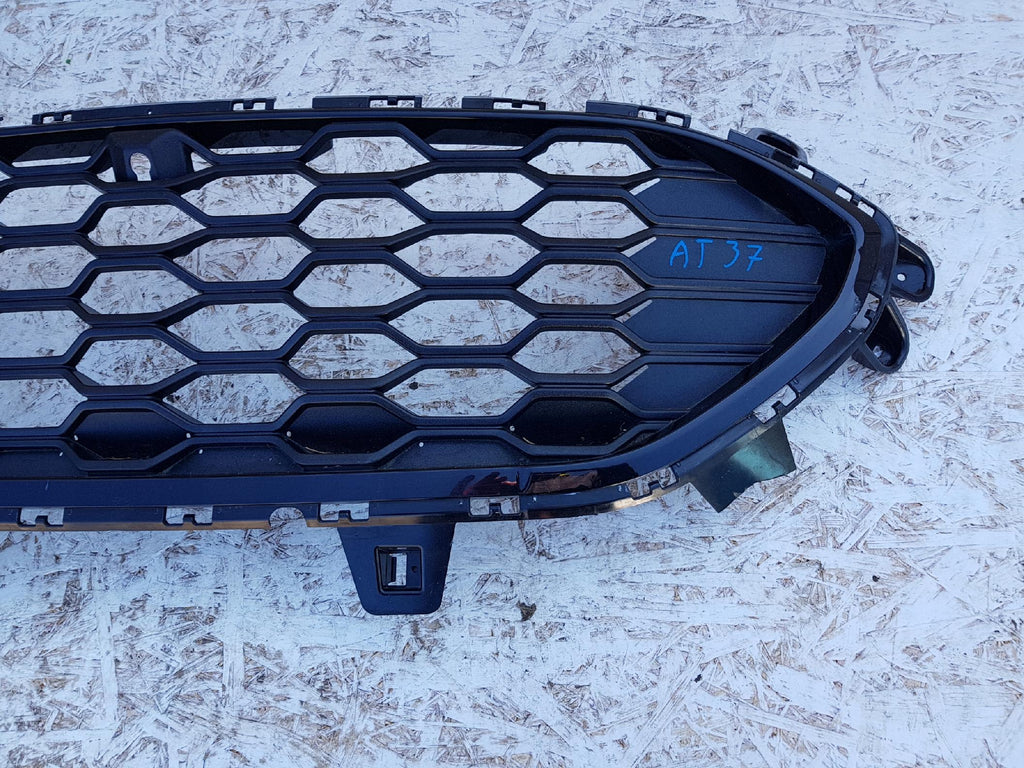 RENAULT TRAFIC 3 III GRILL ATRAPA PRZÓD
