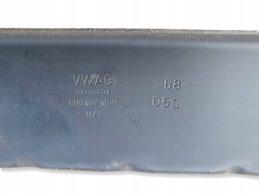 Wzmocnienie zderzaka przedniego (belka) Przód Volkswagen Tiguan 5N0807651B