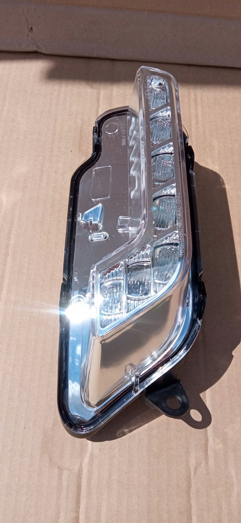 MERCEDES W212 E KLASA 09- ŚWIATŁO JAZDY DZIENNEJ DRL LEWE TYC 19-0906-00-9