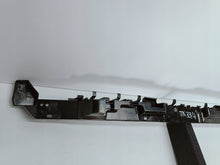Load image into Gallery viewer, TESLA MODEL Y MY 20- ŚLIZG WSPORNIK ŚRODKOWY ZDERZAKA TYŁ NOWY 1494045-00-E