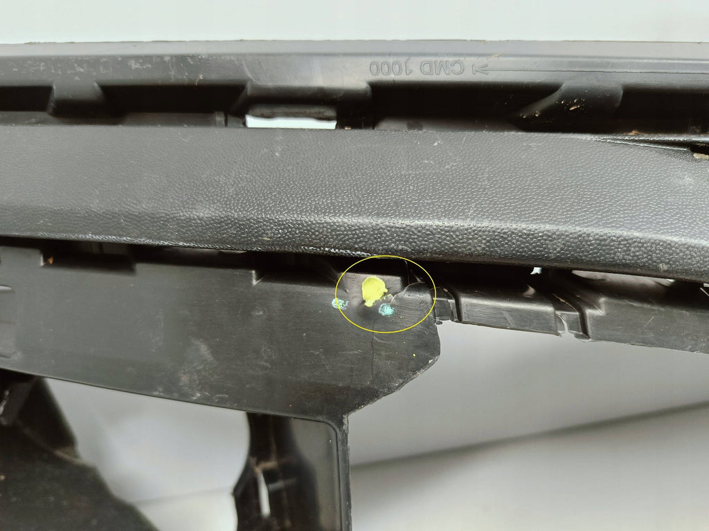 Volkswagen Up UP! LIFT 16- KRATKA ATRAPA GRILL ZDERZAKA PRZÓD 1S0853677F