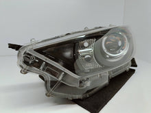 Laden Sie das Bild in den Galerie-Viewer, TOYOTA YARIS IV 4 19- SCHEINWERFER LINKS VORNE LINSE KOITO K0-6 EU