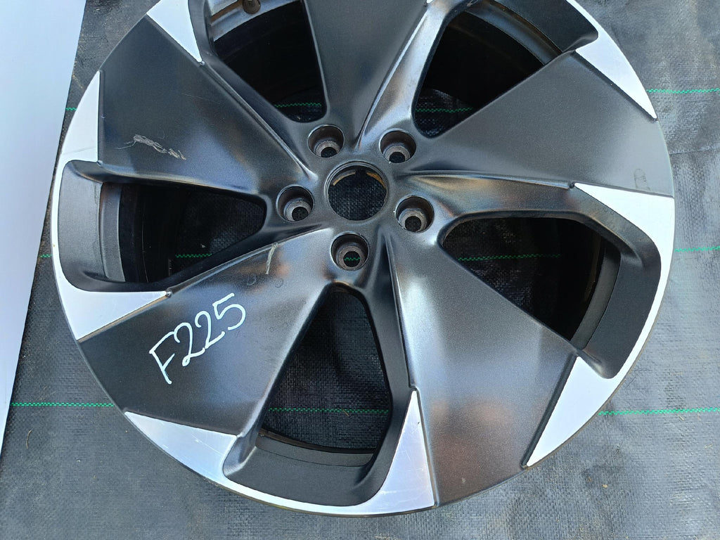 ALUFELGE SEAT OE 10E601025J 7.5JX19 5X112 ET50