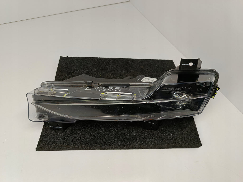 TESLA MODEL 3 M3 17- HALOGEN DRL LEWY LAMPA PRZECIWMGIELNA LED 1077395-00-C