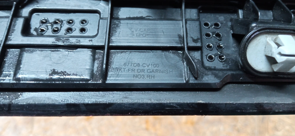 KIA EV6 EV-6 2021- LISTWA NAKŁADKA DRZWI PRAWY PRZÓD 87724-CV100