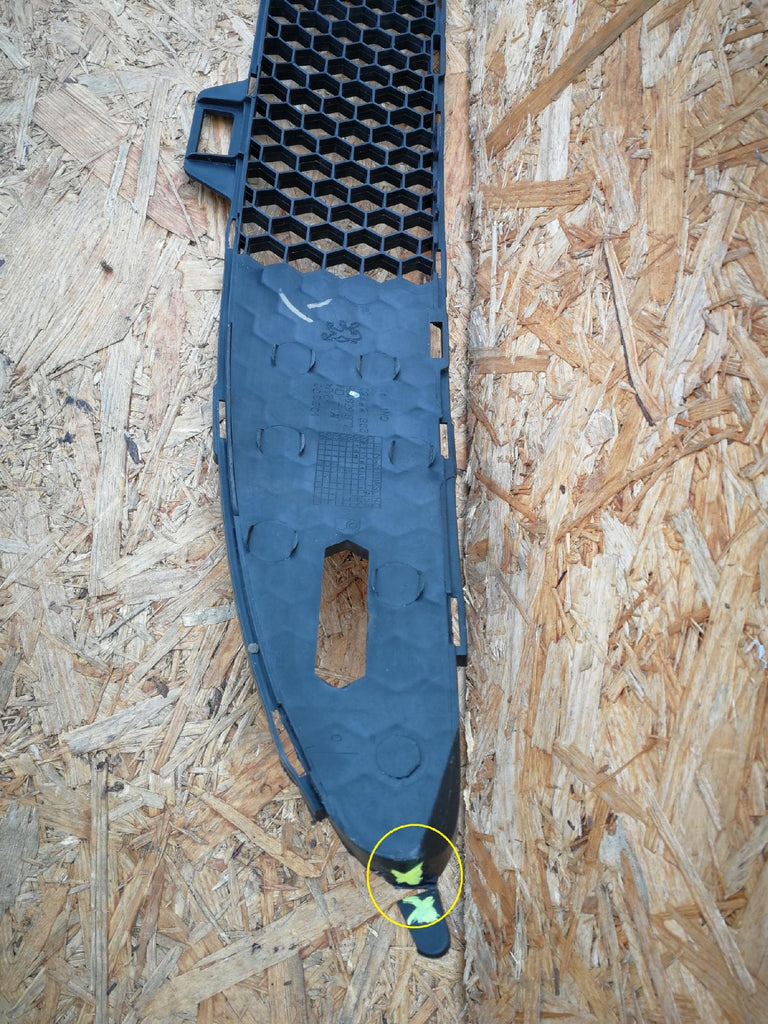 PEUGEOT 206 03- ATRAPA KRATKA GRILL ZDERZAKA PRZÓD 9648291877