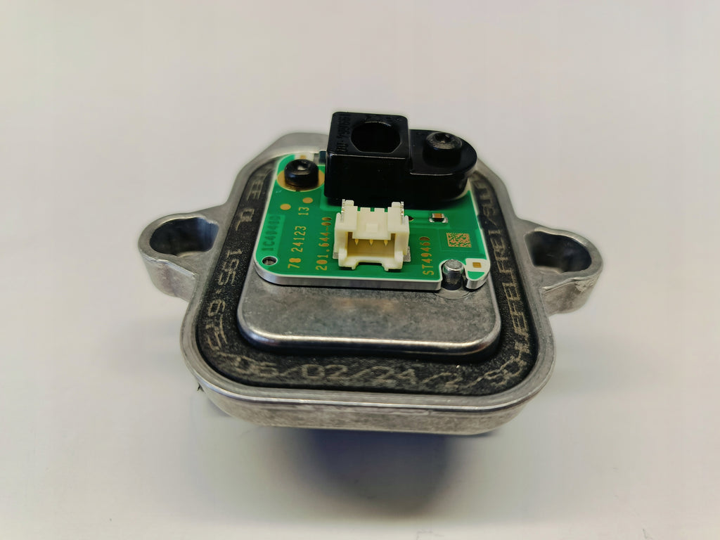 BMW 3 F30 F31 PRZETWORNICA MODUŁ JEŻ STEROWNIK LED 3PIN 199660-00