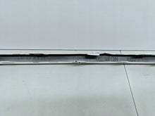 Laden Sie das Bild in den Galerie-Viewer, Renault Megane V E-Tech 22- HINTERE STOßSTANGENLEISTE BLANC 850708745R