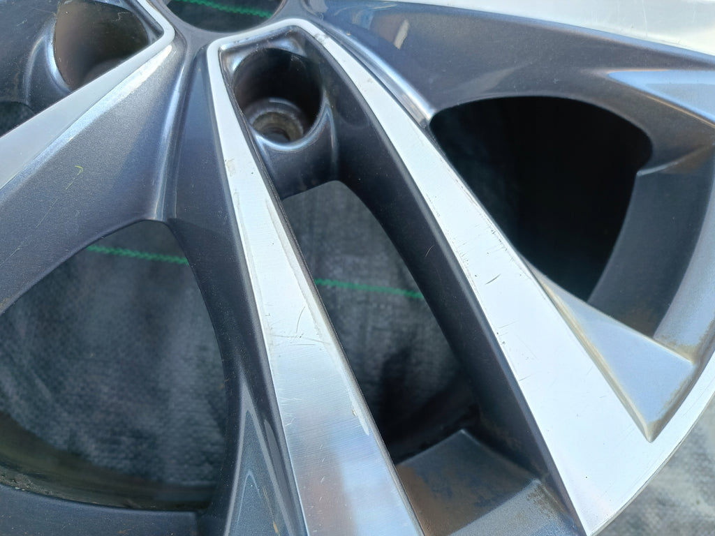 FELGA ALUMINIOWA RENAULT OE 7.5"x18" 5X114.3 ET39 ARGONAUTE 403006881R