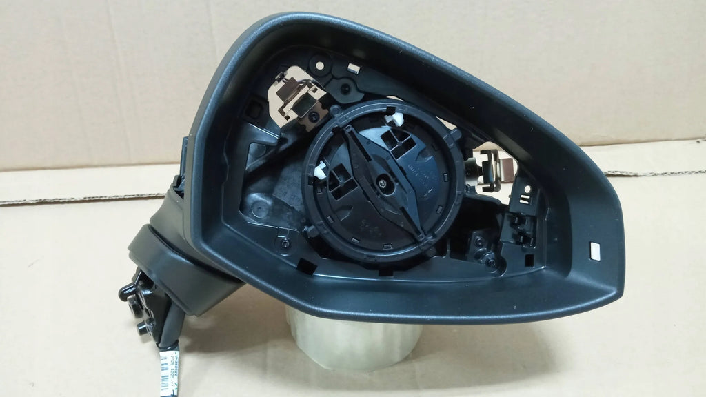 AUDI A4 S4 B9 LUSTERKO PRAWE 8 PIN NOWE