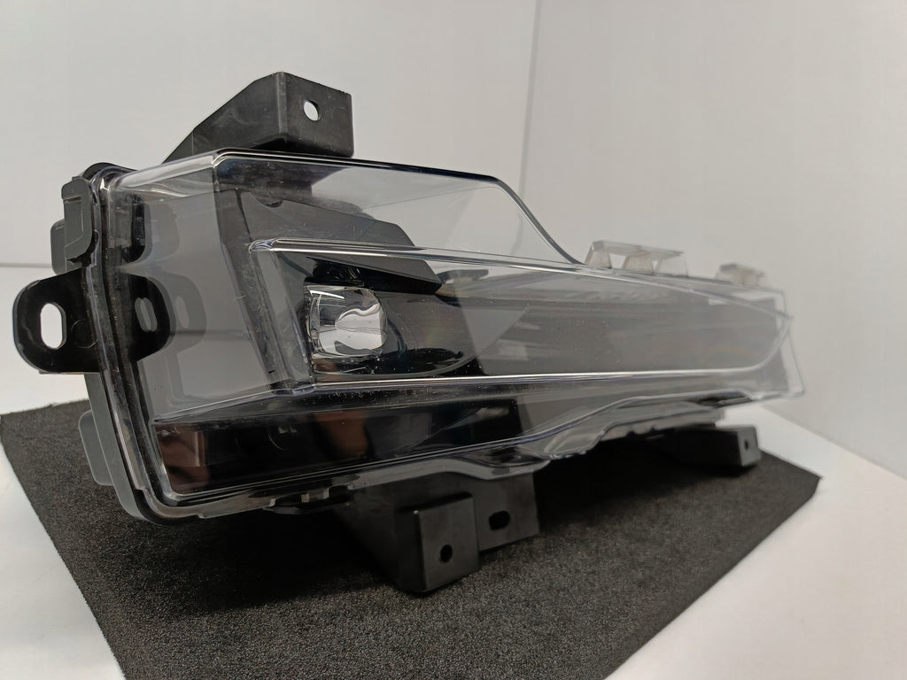 TESLA 3 LIFT Y 20- HALOGEN DRL PRAWY LAMPA PRZECIWMGIELNA LED 1624798-00-A