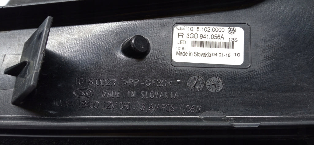 VW PASSAT B8 14- HALOGEN SCHEINWERFER TFL LED RECHTS VORNE 3G0941056A