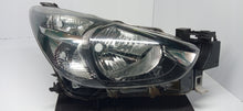 Load image into Gallery viewer, MAZDA 2 II DJ 14- LAMPA PRAWA PRZÓD PRZEDNIA PRAWA ZWYKŁA DB5J-51030