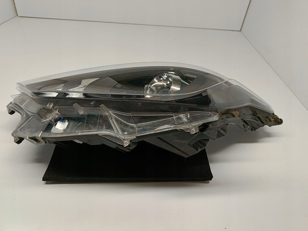 TOYOTA YARIS IV 4 P21 19- LAMPA REFLEKTOR LEWA PRZÓD SOCZEWKA KOITO K0-6 EU
