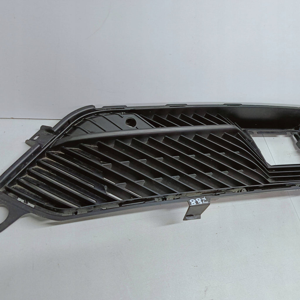 Citroen C4 III e-C4 20- FRONT BUMPER LOWER GRILLE FASCIA PDC 9835884880