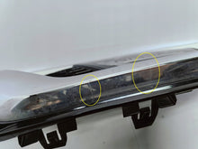 Load image into Gallery viewer, Nissan Qashqai II J11 LIFT 17- ATRAPA GRILL ZDERZAKA PRZEDNIEGO 62310HV00A