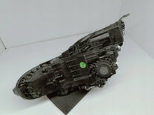 Laden Sie das Bild in den Galerie-Viewer, Volvo EX30 EX-30 23- LAMPA PRAWA PRZÓD PRZEDNIA FULL LED EU 80000628