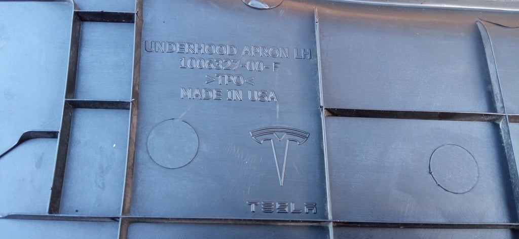 TESLA MODEL S 12- OSŁONA MASKOWNICA WANNY BAGAŻNIKA LEWA 1006327-00-F
