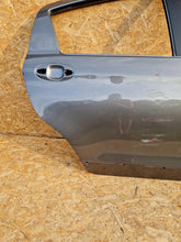 Laden Sie das Bild in den Galerie-Viewer, TOYOTA YARIS III 3 11-19 HINTERTÜR RECHTS