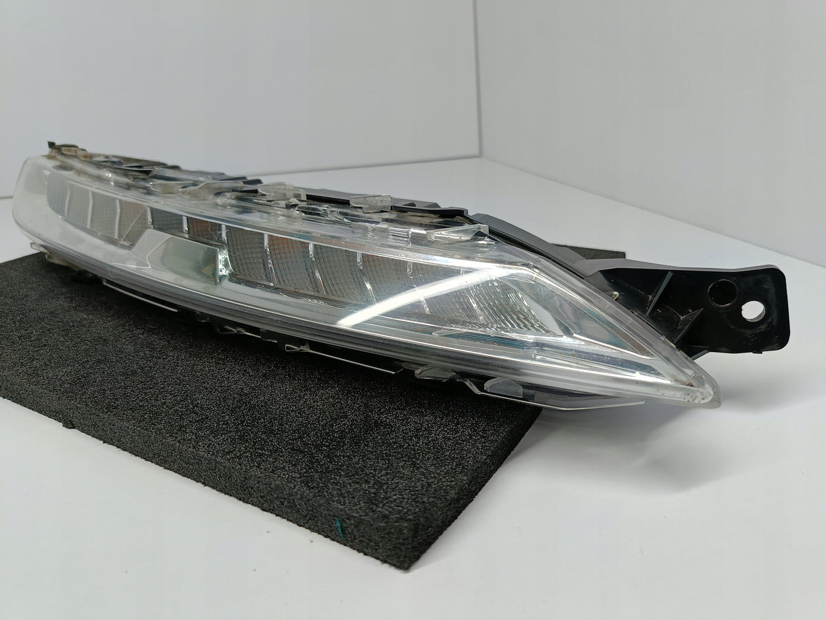 Citroen C4 Picasso II 13- Lampa Światło DRL Prawy Przód LED 9676036480 — zdjęcie 4 z 12