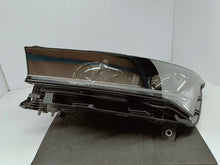Laden Sie das Bild in den Galerie-Viewer, Skoda Enyaq iV 20- SCHEINWERFER LINKS VORNE VOLL LED CRYSTAL 5LB941015A