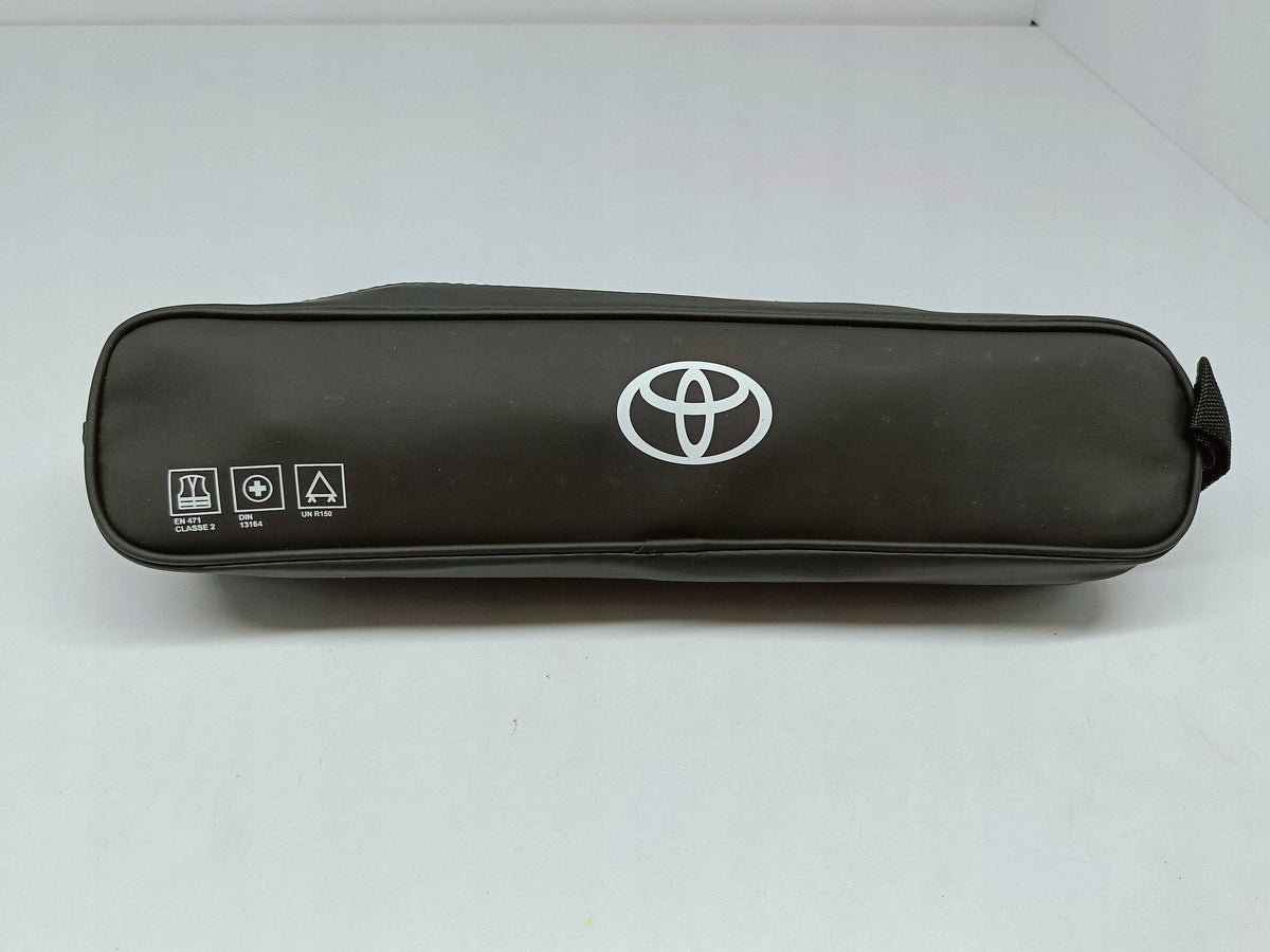 Apteczka Zestaw Bezpieczeństwa Safety Kit/sos Kit Toyota OE PW022-00062 — zdjęcie 3 z 9
