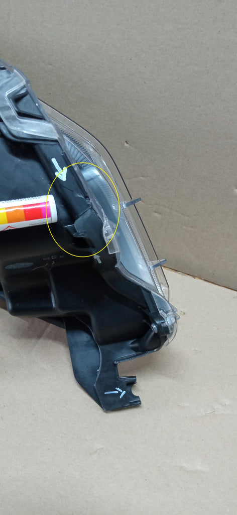 TOYOTA YARIS IV 4 19- LAMPA REFLEKTOR PRAWY PRZÓD SOCZEWKA KOITO K0-6 EU