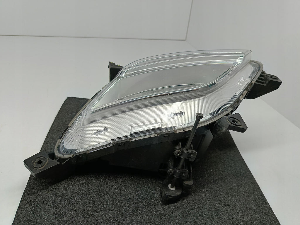 KIA NIRO 16- HALOGEN ŚWIATŁO LAMPA DRL LED PRAWY PRZÓD H8 92202-G5000