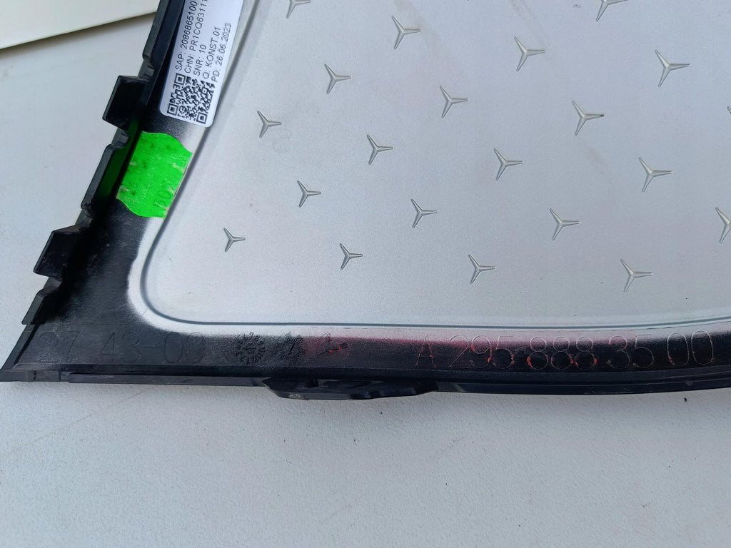 MERCEDES EQE W295 V295 22- ATRAPA GRILL ZDERZAKA PRZEDNIEGO PDC A2958883500