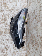 Load image into Gallery viewer, OPEL CORSA E LAMPA PRAWA PRZÓD PRZEDNIA