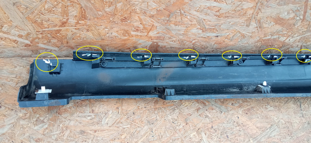 KIA E-SOUL SK3 EV 19- TÜRSCHWELLE SCHWELLENABDECKUNG SCHWELLENLEISTE RECHTS 87754-J2000