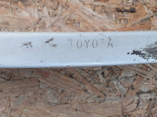 Załaduj zdjęcie do przeglądarki galerii, Toyota Auris II E18 13- BELKA WZMOCNIENIE ZDERZAKA PRZÓD 52021-02230