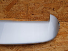 Laden Sie das Bild in den Galerie-Viewer, SUZUKI SWIFT SPORT 10- SPOILER HECKKLAPPENSPOILER DACHKANTER HINTEN 83980-71L0