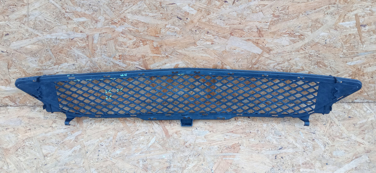 Mercedes B Klasa W246 11- Kratka Atrapa Grill Zderzaka Przód A2468851122 — zdjęcie 5 z 8