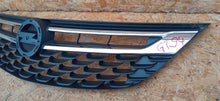 Laden Sie das Bild in den Galerie-Viewer, OPEL ASTRA K V 15- KÜHLERGRILL STOSSFÄNGER VORNE 13464791