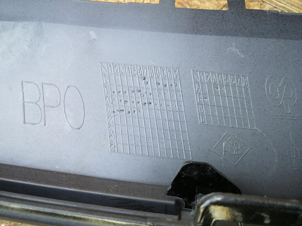 RENAULT CLIO V 19- ATRAPA NAKŁADKA LISTWA GRILL ZDERZAKA PRZÓD 620786224R