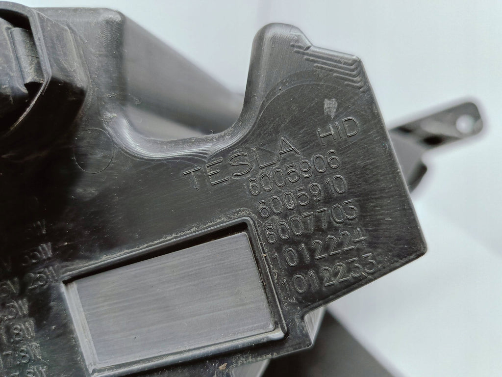 Tesla Model S 2012- SCHEINWERFER LINKS XENON EU 1012224-00-C