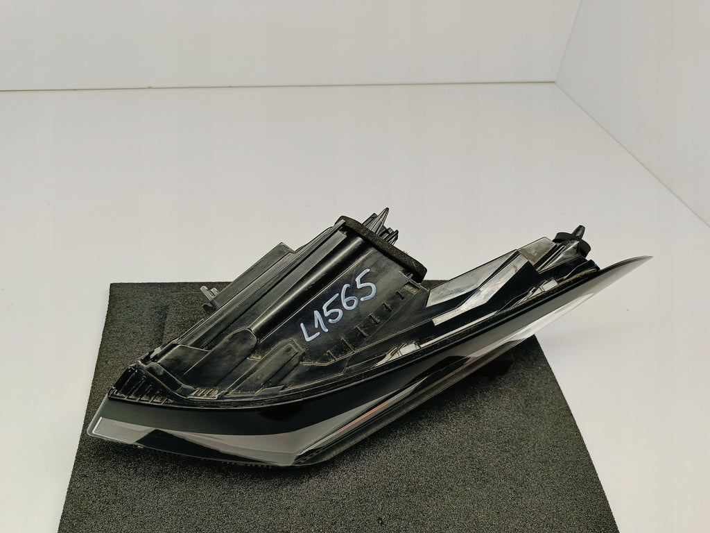PEUGEOT 308 III T10 21- LAMPA PRAWA TYLNA PRAWY TYŁ LED 9835299280