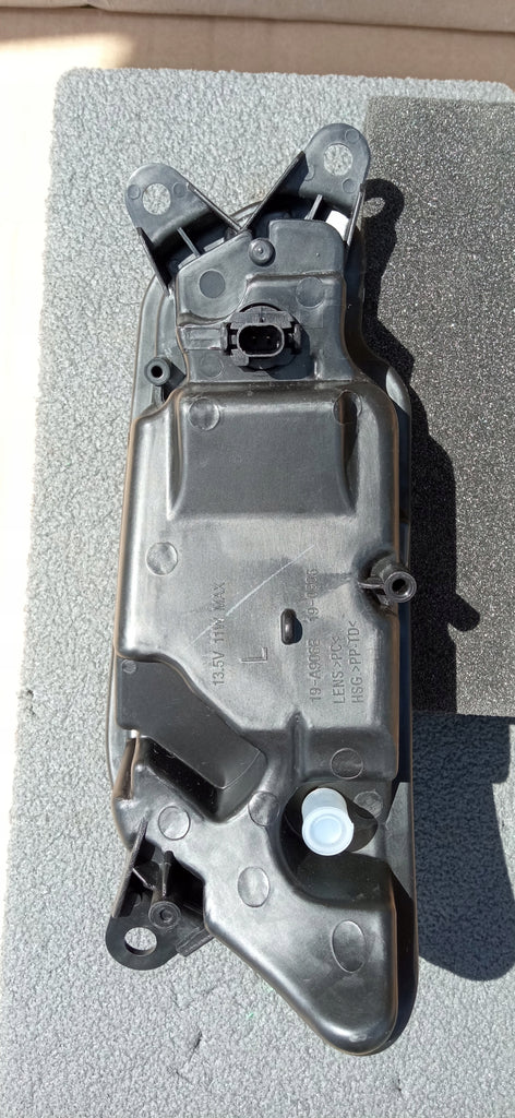 MERCEDES W212 E KLASA 09- ŚWIATŁO JAZDY DZIENNEJ DRL LEWE TYC 19-0906-00-9
