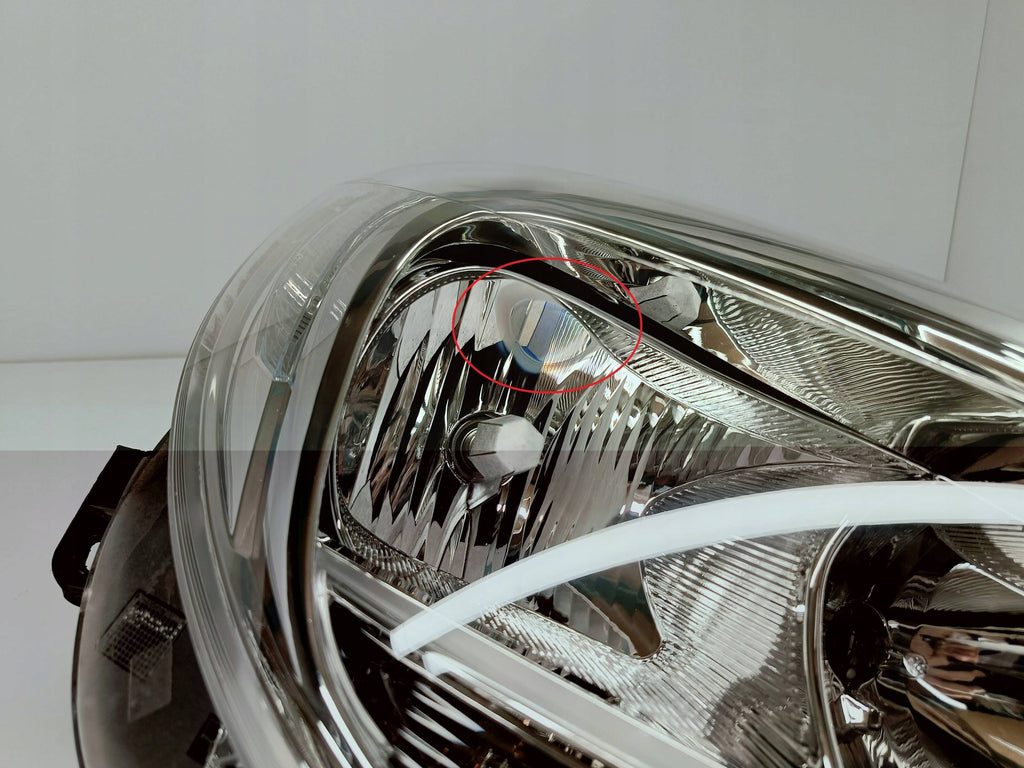 Opel Corsa D LIFT 11- LAMPA PRAWA PRZÓD PRZEDNIA ZWYKŁA EU 13432890