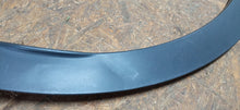 Laden Sie das Bild in den Galerie-Viewer, VOLKSWAGEN ID4 ID.4 19- LEISTE RADLAUF HINTEN LINKS 11A853817