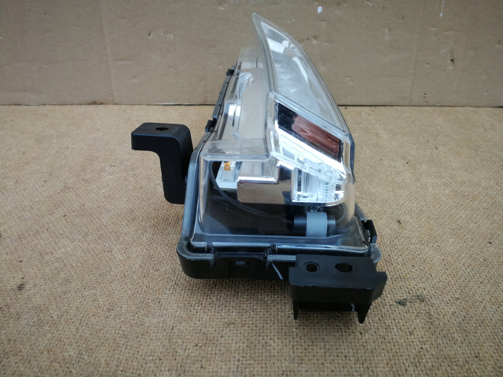SUZUKI VITARA 15- HALOGEN TFL RECHTS LAMPE RECHTS LICHT STANLEY W1378