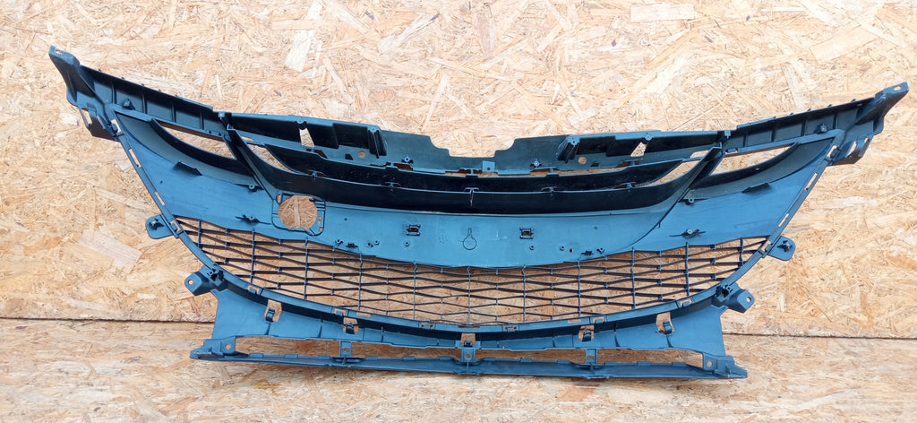 MAZDA 3 BL 09- ATRAPA KRATKA GRILL ZDERZAKA PRZEDNIEGO BCW8-501T1