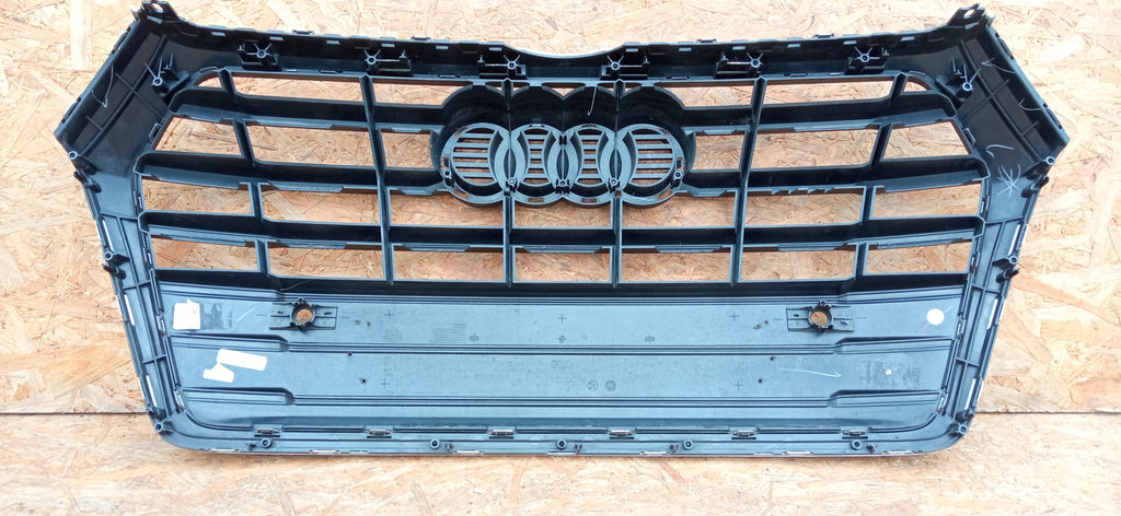 AUDI Q5 II 16- ATRAPA KRATKA ŚRODKOWA GRILL ZDERZAKA PRZÓD 2XPDC 80A853651