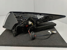 Załaduj zdjęcie do przeglądarki galerii, BYD DOLPHIN EV 23- LAMPA LEWY TYŁ LEWA TYLNA LED EU EM2E-4133010A